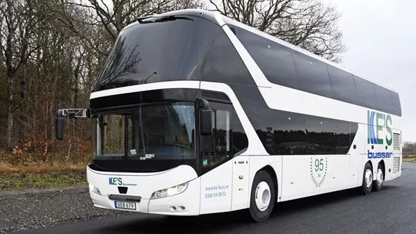 Hyra en dubbeldäckare som buss för din resa