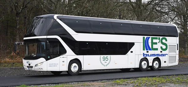 Hyra buss med chaufför med KE's bussar